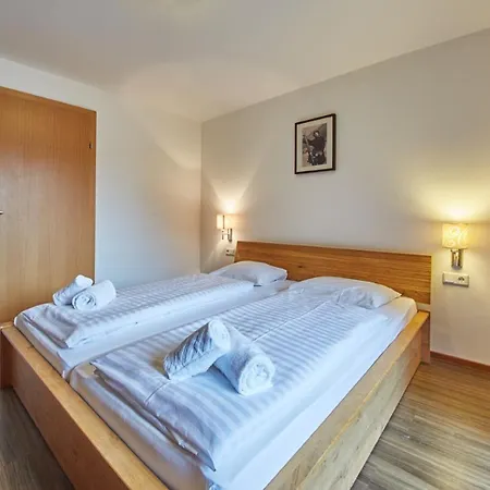 1 Apartment