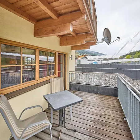 1 Apartment *